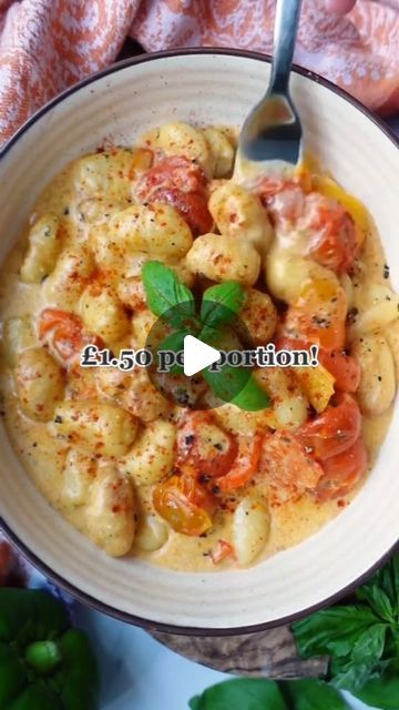 Boursin Gnocchi, Gnocchi Bake, Baked Gnocchi, Baby Tomatoes, Potato Gnocchi, Boursin Cheese, Easy Healthy Meal Prep, Salt Flakes, Daily Recipes