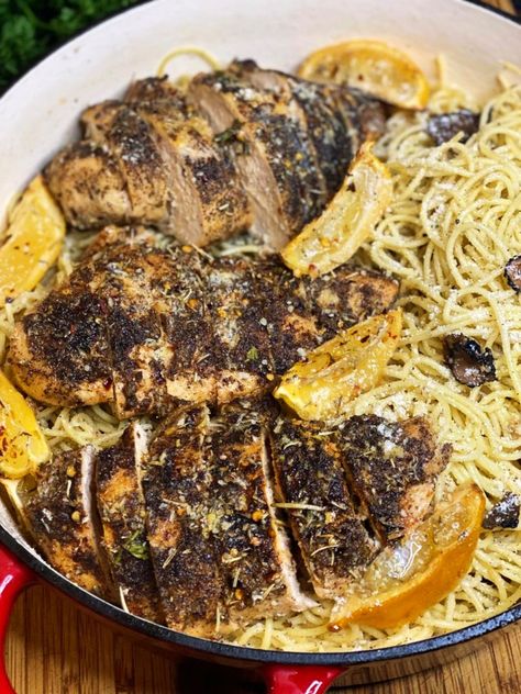 Truffle Pasta With Chicken, Chicken Truffle Pasta, Black Truffle Sauce Recipes, Truffle Chicken Recipe, Truffle Sauce Recipe, Black Truffle Recipe, Truffle Oil Pasta, Glazed Chicken Breast, Parmesan Spaghetti