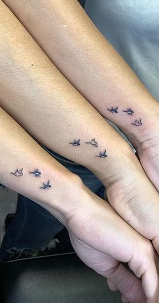 Sister Symbol Tattoos, Three Sister Tattoos, Siblings Tattoo For 3, Unique Sister Tattoos, Cousin Tattoos, Maching Tattoos, Small Sister Tattoos, Sister Tattoo Designs, Twin Tattoos