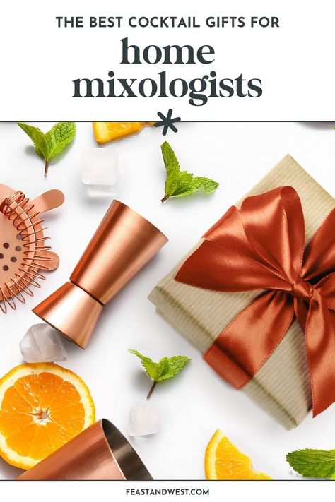 These perfect cocktail gift ideas for home mixologists and cocktail enthusiasts will help you find the ideal gift for any occasion! Gifts For Cocktail Lovers, Cocktail Kits Gift, Personal Cocktail Kit, Cocktail Kit Gift Diy, Homemade Cocktail Kit Gift, Cocktail Gift Ideas, Travel Cocktail Kit, Cocktail Machine, Alcohol Infusion