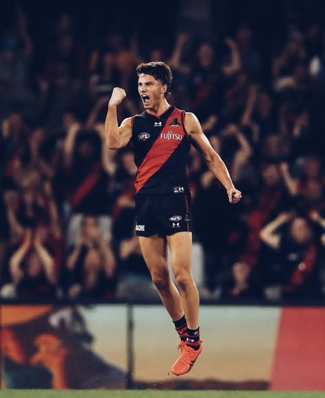 Essendon Football Club Wallpaper, Essendon Wallpaper, Archie Perkins, Afl Aesthetic, Rugby Aesthetic, Afl Essendon, Afl Players, Essendon Bombers, Carlton Football Club