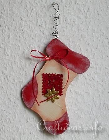 Wood Stocking Ornaments, Painted Wood Stocking, Wooden Stocking Ornaments, Wood Stockings Christmas, Tole Painted Christmas Ornaments Wooden, Wooden Christmas Stocking, Wooden Stocking, Wood Craft Patterns, Craft Wood