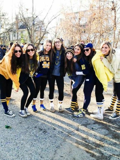 Michigan Game Day Outfit, Michigan Game Day, University Of Michigan Logo, University Of Michigan Campus, University Michigan, Tailgate Clothes, Tailgate Outfits, High School Football Games, Michigan Girl