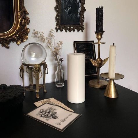 Gothic Bathroom Ideas, Victorian Gothic Decor, Gothic Bathroom, Goth Bedroom, Gothic Room, Gothic Bedroom, Victorian Home Decor, Dark Academia Decor, Victorian Aesthetic