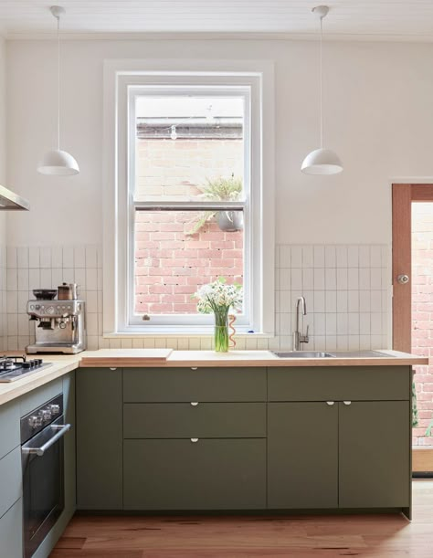 Kitchen Color Combinations Ideas, Kitchens 2023, Coloured Kitchen, Dulux Natural White, Ikea Kitchens, Colourful Kitchen, Diy Kitchen Renovation, Charming Home, Exposed Brick Walls