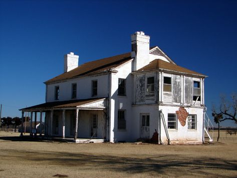 9 Haunted Places in Oklahoma Haunted Oklahoma, Oklahoma Road Trip, Oklahoma Travel, Oklahoma History, Travel Oklahoma, Scary Places, Most Haunted, Kansas City Missouri, Haunted Places