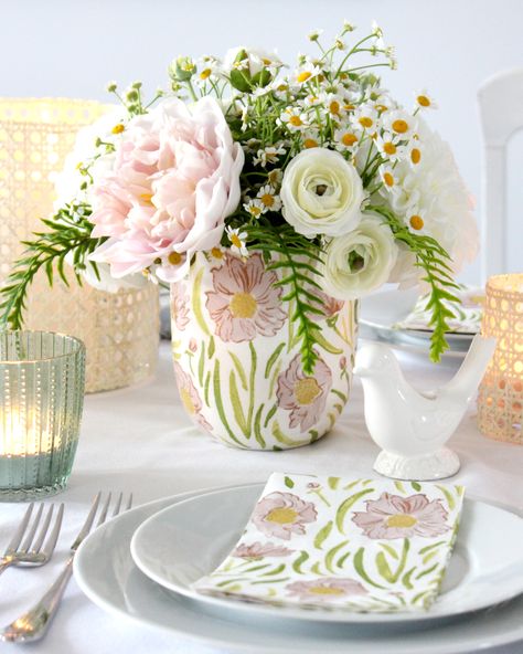 Decoupage Vases Ideas, Decoupage Vase, Decoupage Vases, Vases Pots, Anthropologie Hacks, Pottery Barn Hacks, Anthropologie Spring, Barn Hacks, Setting A Table