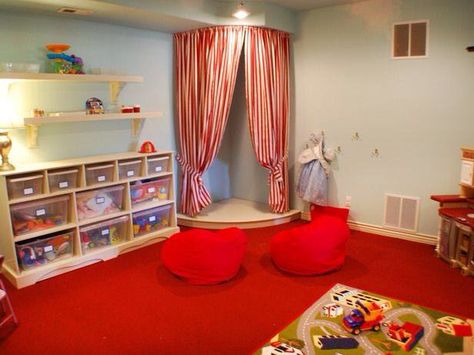 Playroom Stage Red Playroom, Awesome Playroom, Playroom Stage, Kids Stage, Basement Playroom, Cool Kids Bedrooms, Kids Cleaning, Playroom Design, Ideas Hogar