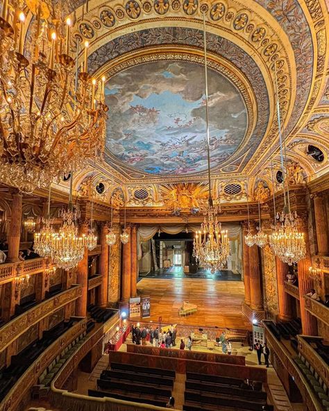 French Palace, Palace Architecture, Apartment Architecture, Palace Of Versailles, France Photos, Louis Xvi, Paris Travel, London Travel, Marie Antoinette