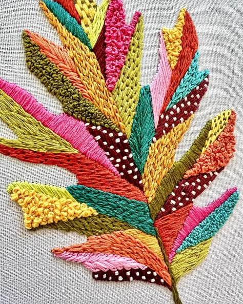 New abstract leaf pattern just added to the shop. Check it out at link in bio! #embroidery #embroideryart #embroiderypattern #modernembroidery #abstractembroidery #fall #autumnvibes #damngoodstitch #dmcembroidery #dmcthreads #handembroidery Oak Leaf Pattern, Feather Embroidery, Hand Embroidery Patterns Free, Embroidery Leaf, Simple Hand Embroidery Patterns, Abstract Embroidery, Textile Art Embroidery, Embroidery Sampler, Abstract Leaf