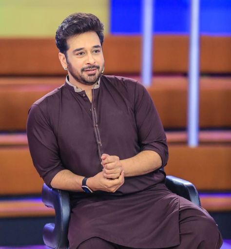 612 Likes, 17 Comments - Faysal Qureshi (@faisal.qureshi1) on Instagram: “Recently click from khush raho pakistan 🥰 ... #host #gameshow #hero @faysalquraishi” Mens Kurta Designs Latest, Kurta Designs Latest, Faysal Qureshi, Latest Kurta Designs, Eye Expressions, Mens Kurta Designs, Mens Kurta, Fashion Suits For Men, Fashion Suits