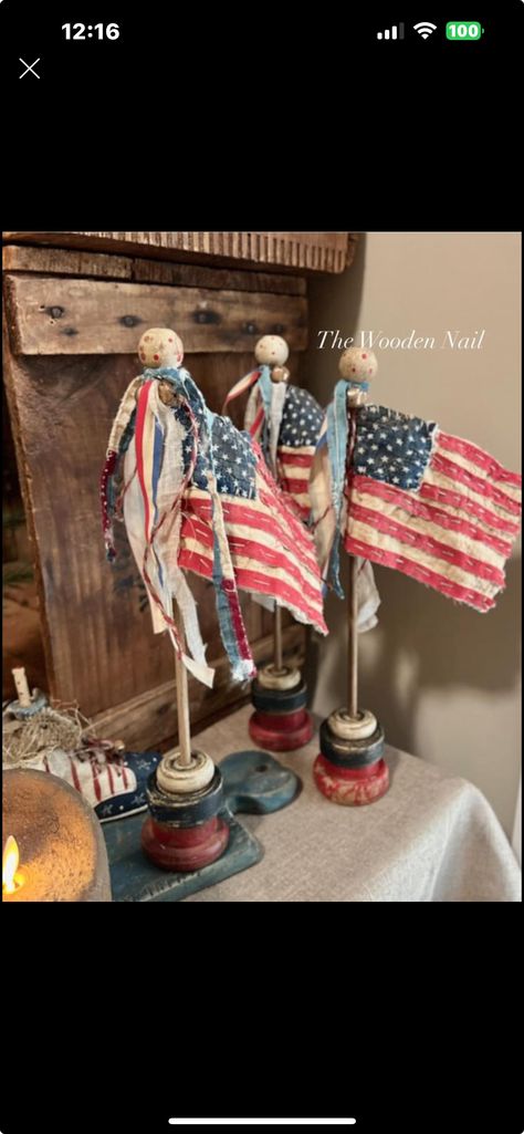 Primitive Summer Decor, Primitive Americana Crafts, Primitive Patriotic Crafts, Americana Wood Crafts, Primitive Patriotic Decor, Primitive 4th Of July Decor, Forth Of July Crafts, Primitive Americana Decor, Wooden Firecrackers