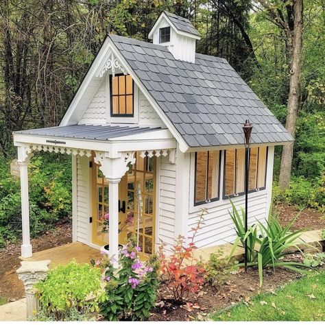 She Shed With Porch, Backyard Library, Cottage Trailer, Tiny She Shed, She Shed Living, Shed Living, Sheds Ideas Backyard, Cottage Garden Sheds, Cottage Backyard