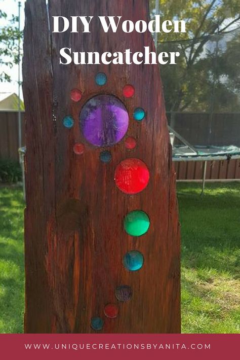 Wooden suncatcher for your garden using coloured epoxy resin and scrap wood. #Garden #gardendecor #suncatcher #epoxyresinideas #diy #diyideas #wooden Gravel Backyard, Colored Epoxy Resin, Suncatcher Diy, Epoxy Resin Diy, Pea Gravel, Glass Garden Art, Garden Art Sculptures Diy, Driftwood Crafts, Diy Holz