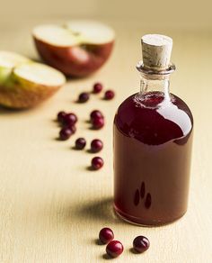 Apple Cranberry Shrub recipe - Imbibe Magazine Apple Shrub Recipe, Cranberry Shrub, Shrub Drink, Tea Blending, Shrub Recipe, Urban Gardening Ideas, Flavored Vinegars, Drinking Vinegar, Apple Cranberry