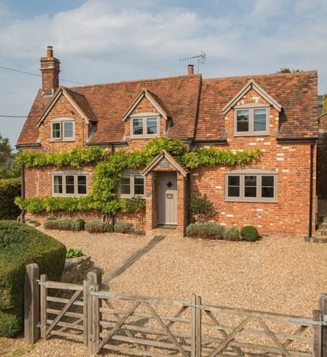 Cottages Uk, Countryside Cottage, Home Decorating Ideas Living Room, Self Build, Dream Life House, Rustic Retreat, Countryside House, Dream Cottage, Dream House Rooms