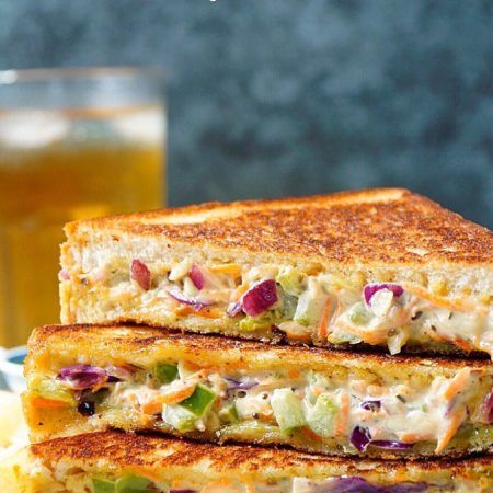 Veg Mayonnaise Sandwich Recipe | Mayo Sandwich | Grilled Mayo Sandwich - Aromatic Essence Brown Bread Sandwich, Vegetable Sandwich Recipes, Chilli Cheese Toast, Sandwich Recipes For Kids, Frankie Recipe, Mayonnaise Sandwich, Cheese Toast Recipe, Mayo Sandwich, Veg Sandwich