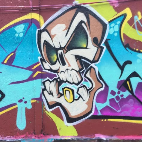 Graffiti Characters Cartoons Street Art, Ghost Graffiti, Halloween Graffiti, Spraypaint Graffiti, Graffiti Pieces, Graffiti Art Style, Skull Graffiti, Music Graffiti, Graffiti Character