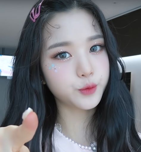 Kpop Makeup Tutorial, Wonyoung Iq, Diamond Makeup, Kpop Makeup, Korean Makeup Look, Ive Icons, Make Up Inspo, Asian Eyes, Asian Eye Makeup