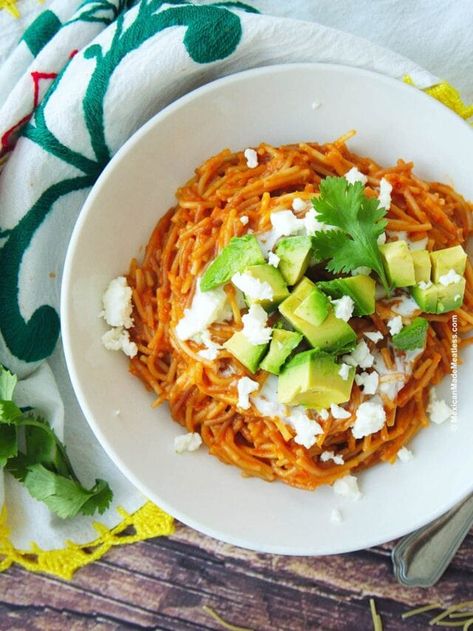 Instant Pot Fideo Recipe, Fideo Recipe Mexican With Chicken, Mexican Fideo Recipe, Fideo Seco Recipe, Fideo Recipe Mexican, Mexican Noodles, Mexican Fideo, Mexican Macaroni Salad Recipe, Fideo Seco