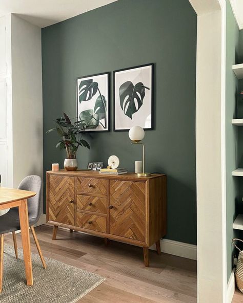 Dark Green Dining Room, Dining Room With Sideboard, Multipurpose Dining Room, Green Dining Room Walls, Dark Dining Room, Oak Dining Room, Dark Green Walls, Green Dining Room, Dining Room Sideboard