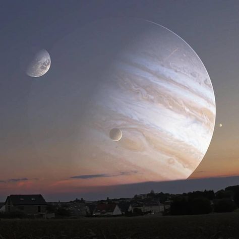 Planets In The Sky, Planet Model, Nasa Pictures, Jupiter Planet, Saturns Moons, Jupiter Moons, Big Moon, Planets And Moons, Planetary Science