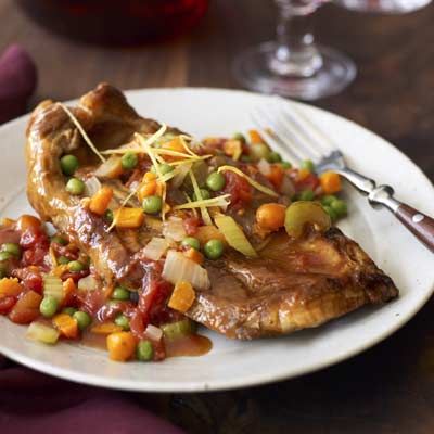 After a quick and easy brown in one pot, these gourmet veal chops are simmered with crushed tomatoes, herbs, and white wine until tender and oh-so flavorful. Veal Marsala, Veal Chops, Osso Buco Recipe, Veal Chop, Marsala Sauce, Veal Recipes, One Dish Dinners, Chops Recipe, Supper Recipes