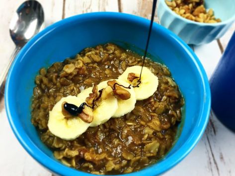 Molasses Oatmeal, Molasses Recipes, Healthy Oatmeal Recipes, Blackstrap Molasses, Recipe Vegetarian, Oatmeal Recipe, Iron Rich Foods, Filling Breakfast, Healthy Oatmeal