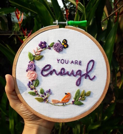 Floral Embroidery Hoop with quote❤️ Embroidery Hoop Quotes, Embroidery Quotes Inspiration, Meaningful Embroidery, Embroidery Typography, Embroidery Quotes, Quotes Embroidery, Quote Embroidery, Autumn Embroidery, Text Embroidery