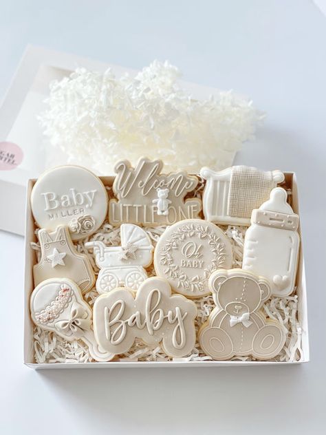 Best Sellers – Sugar Cartel Sydney Baby Shower Cookies Neutral, Fancy Baby Shower, Gender Reveal Cookies, Cookie Sets, Baby Shower Souvenirs, Baby Shower Announcement, Royal Iced Cookies, Idee Babyshower, Gender Party