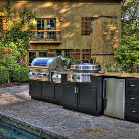 Evo Outdoor Kitchen Gallery - outdoorLUX Outdoor Kitchen With Grill, Evo Grill, Simple Outdoor Kitchen, Luxury Outdoor Kitchen, Outdoor Kitchen Countertops, Outdoor Kitchen Cabinets, Outdoor Kitchen Appliances, Kitchens Luxury, Outdoor Kitchen Island