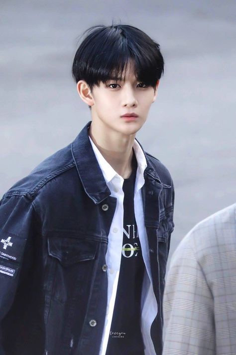 Bae Jinyoung Produce 101, Bae Jinyoung, Lai Guanlin, Bae Jin-young, Ong Seongwoo, Lee Daehwi, Kim Jaehwan, Ha Sungwoon, Boy Idols