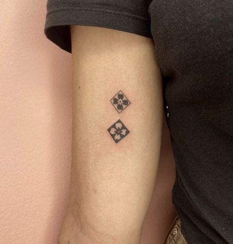 Mosaic Tattoo, Square Tattoo, Button Tattoo, Handpoke Tattoo, Dainty Tattoos, Small Tattoo Designs, Little Tattoos, Simplistic Tattoos, Minimal Tattoo