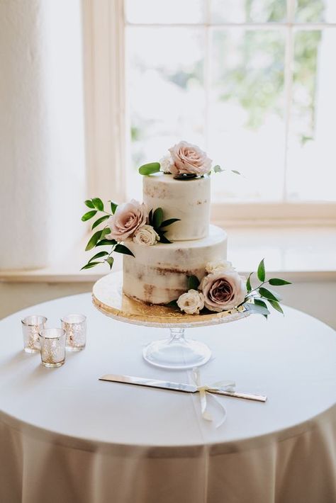 Bride Cake Table Ideas, Small Cake Table Decor Birthday, Small Cake Table Decor, Wedding Cake Table Decorations Simple, Simple Cake Table Wedding, Simple Wedding Cake And Cupcakes, Cake Table Wedding Simple, Simple Wedding Cake Table Ideas, Small Wedding Cake Table