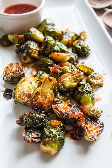 Brussel Sprouts Sweet Chili Sauce, Chili Oil Brussel Sprouts, Brussel Sprout Recipes Sweet Chili, Brussels Sprouts With Sweet Chili Sauce, Chili Crisp Brussels Sprouts, Crispy Brussel Sprouts Appetizer, Sweet Chilli Brussel Sprouts, Sweet Thai Chili Brussel Sprouts, Citrus Brussel Sprouts