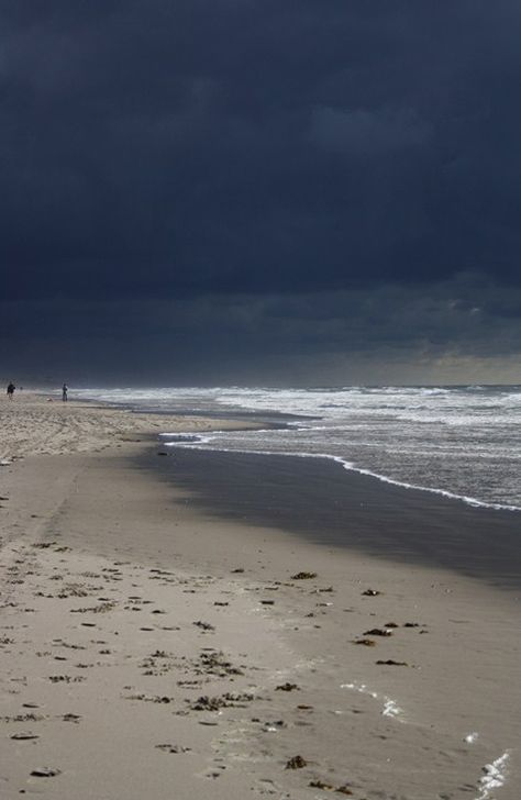 Beach Landscape Sea, Dark Clouds, Cultural Architecture, Painting Landscape, North Sea, Sea And Ocean, Beach Scenes, Two People, Ocean Beach