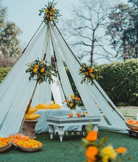 The Crimson Bride on Instagram: “Having canopies for an intimate sit-down ceremony is one if the best setups you can opt for!💫 Find more wedding decor inspiration on…” Outdoor Mehendi Decor Ideas, Ceremony Decorations Outdoor, Mehendi Decor Ideas, Wedding Hall Decorations, Wedding Background Decoration, Mehndi Ceremony, Mehndi Decor, Diy Xmas Gifts, Boda Mexicana