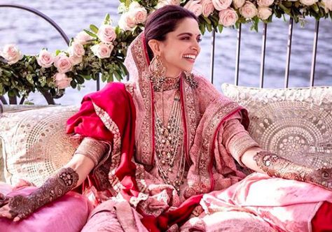 I can only dream of looking THIS happy after sitting still for elaborate mehendi on my hands as DP looks. Indian Mehendi, Deepika Ranveer, Mehendi Outfit, Bridal Jewellery Inspiration, Sabyasachi Lehenga, Mehndi Ceremony, Nikkah Dress, Bollywood Wedding, Vogue India