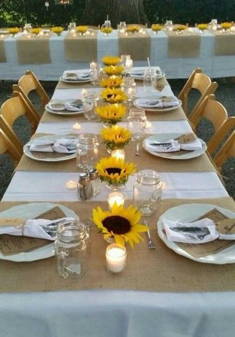 Wedding Fall Decorations, Sunflower Party Themes, Wedding Decorations Reception, Sunflower Wedding Decorations, Sunflower Party, Fun Wedding Decor, Sunflower Themed Wedding, Wedding Reception Table Decorations, Summer Wedding Decorations