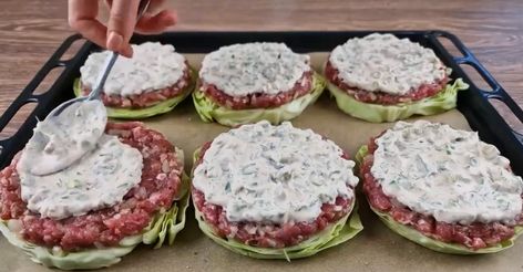 Ground Beef And Cabbage Patties, Beef Patty On Cabbage, Cabbage Hamburger Recipes Low Carb, Cabbage Steaks With Ground Beef Patty, Cabbage Steaks And Hamburger Patties, Cabbage Steaks With Ground Beef, Baked Cabbage Steaks With Ground Beef, Sliced Cabbage With Hamburger, Cabbage Steak With Hamburger Patty