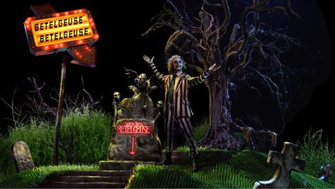 Beetlejuice Movie Scene, Beetle Juice Aesthetic, Beetlejuice Wallpaper Aesthetic, Beetlejuice Scenes, Beetlejuice Painting, Beetlejuice Aesthetic, Beetlejuice Film, Laika Studios, Beetlejuice Movie