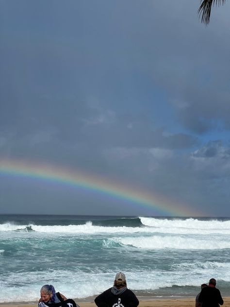 Surfing Competition Aesthetic, Surf Competition Aesthetic, Competition Aesthetic, Tiktok Friends, Surfing Competition, Nice Scenery, Surf Competition, Rainbow Beach, Beach Surf