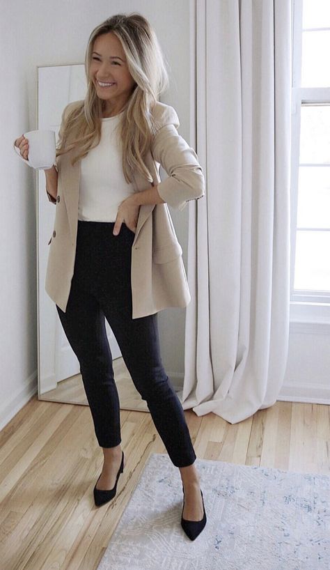 Business Outfit For Short Women, Neutral Fall Work Outfits, Small Business Owner Outfits, Women’s Style 30s, Women’s Outfits 30s, 2023 Business Professional Women, Accounting Attire Work Outfits, Sleek Business Casual Outfits, Hr Outfits Casual