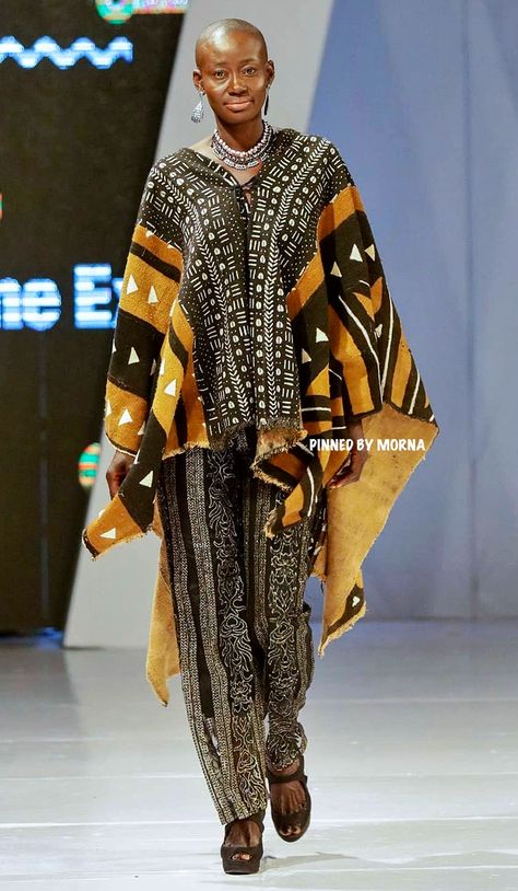 Afro Inspiration, Boho Attire, African Print Skirt, Big Dresses, Ghanaian Fashion, African Models, German Fashion, Africa Fashion, Product Development