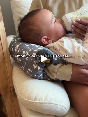 210K views · 2.3K reactions | “The Best Baby Feeding Arm Pillow” | 12,000+ Happy Parents! 💛 | THIS baby feeding arm pillow protects you & your baby from those uncomfortable feeding positions! ❤️ “Best investment for moms! It's soft, supportive,... | By SKALDO & MALIN | Facebook Baby Feeding Pillow, Arm Pillow, Feeding Pillow, Happy Parents, Best Investment, Front Lace Wigs Human Hair, Trendy Short Hair Styles, Best Investments, Baby Feeding