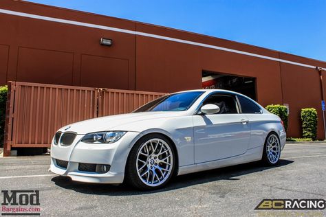 7 Best Mods for BMW E90 328i 335i + 335d Bmw E90 Sedan, Bmw 328i Coupe, Bmw 3 Series Sedan, Bmw Design, Bmw 335i, Bmw E90, Best Mods, Car Mods, Bmw 328i