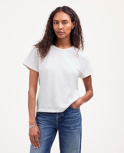 Cotton Perfect Crewneck Tee | Madewell Running Errands Outfit, Style Wide Leg Jeans, Black Wide Leg Jeans, Wide Leg Jeans Outfit, Basic White Tee, Cropped Wide Leg Jeans, Half Zip Sweaters, Soft Summer, Jeans Outfit