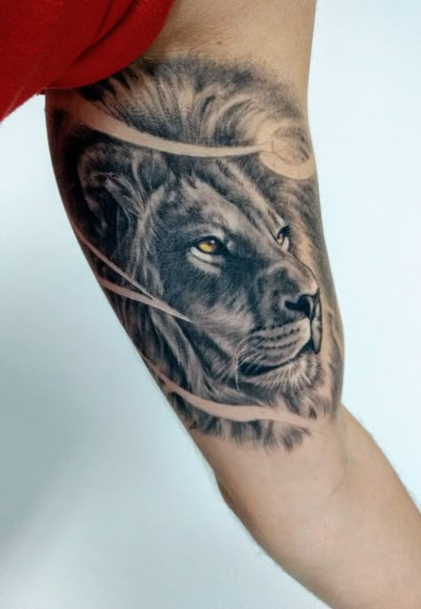 Inner Bicep Lion Tattoo Men, Lion Tattoo Bicep Men, Lion Bicep Tattoo, Indian Tattoo Design, Nova Tattoo, Jesus Crucified, Egyptian Tattoo Sleeve, Wolf Tattoo Sleeve, Lion Tattoos