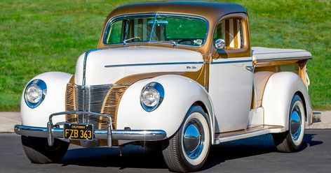 Known as the FoMoCo Freighter, this wildly customized 1937 Ford was featured prominently in the August 1962 issue of Rod and Custom magazine. The build was completed over the span of 13 years by Ray Nish, a service manager for a Lincoln-Mercury dealership in Oakland, California. Nish fitted... Custom Magazine, Mercedes Benz 220, Byzantine Gold, 1940 Ford, Built Ford Tough, Pickups For Sale, Ford Lincoln Mercury, Classic Pickup Trucks, Lincoln Mercury