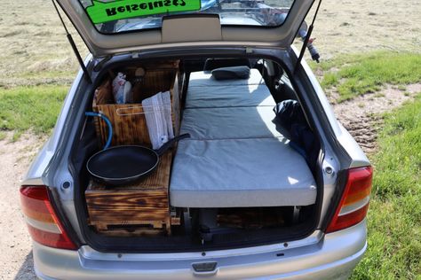 Compact Suv Camping, Kangoo Camper, Suv Camper, Car Tent Camping, Auto Camping, Minivan Camping, Suv Camping, Car Life, Camping Box